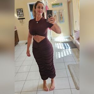 Womens Medium dark brown center cut out short sleeve fitted maxi dress